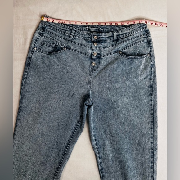 DG2 Straight Leg Washed Blue Jeans, Size XLT - Picture 3 of 10